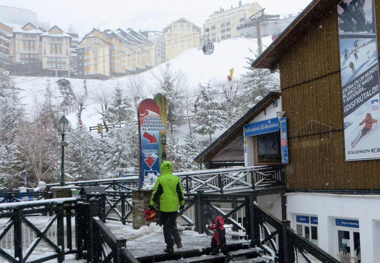 Miramar Ski A Pie De Pista Sierra Nevada Kültér fotó